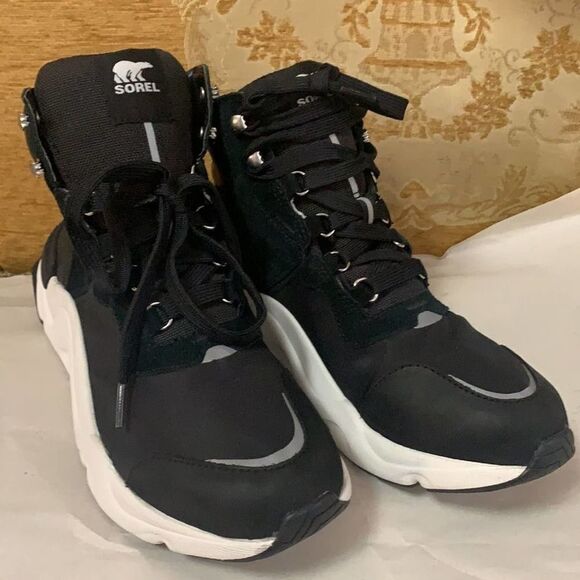 NWOT SOREL KINETC RNEGD CONQUEST WATERPROOF HIGH TOP SNEAKERS SIZE 10 - Picture 1 of 8
